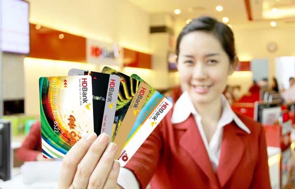 Rút tiền mặt từ thẻ tín dụng HDBank