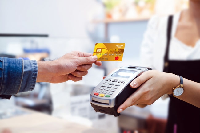 Dịch vụ đáo hạn thẻ tín dụng PVcombank